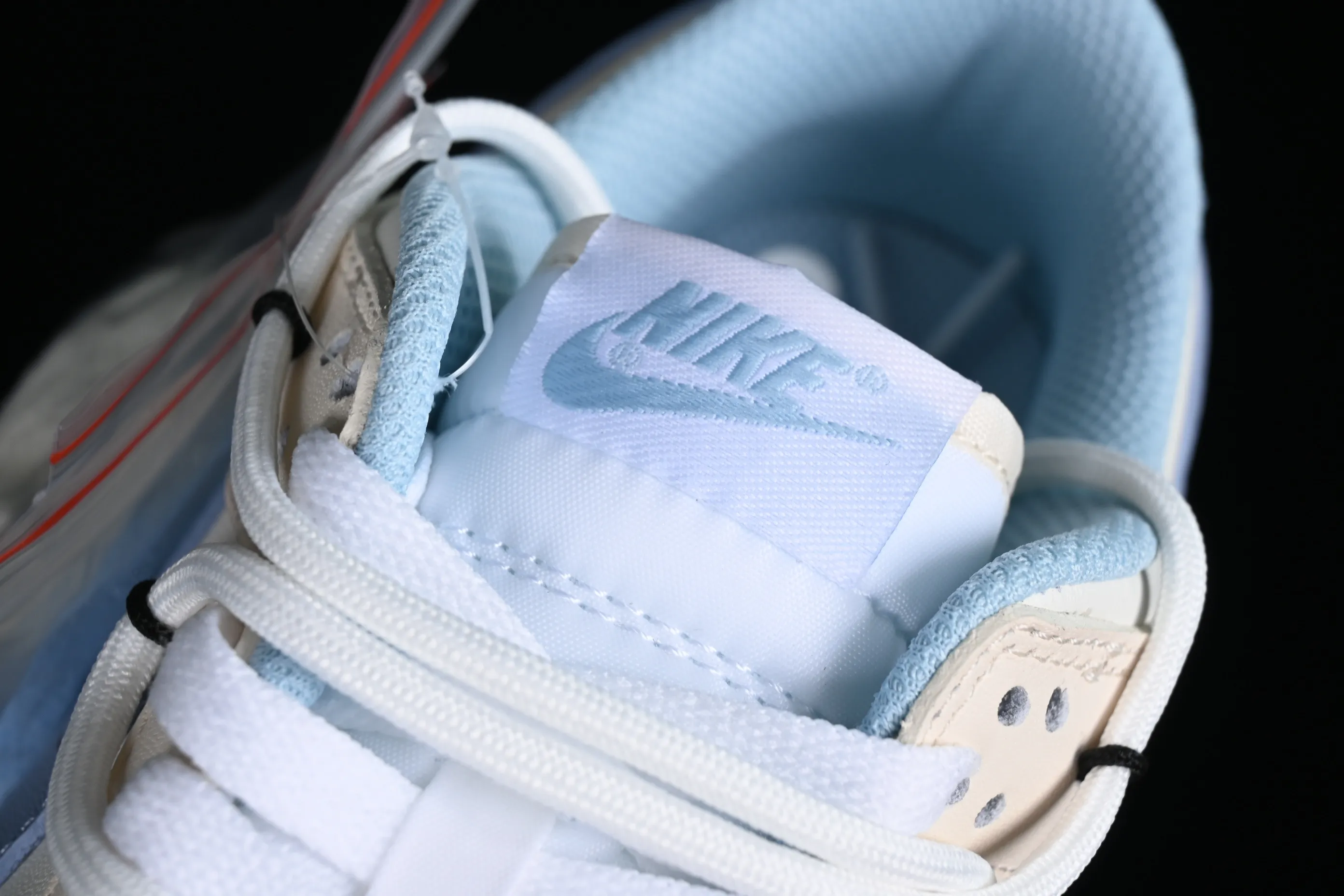 All Categories Nk SB Dunk Series Nk SB Dunk Low Low-top Sneakers Z Version Nk Dunk Low Summer Feeling Sea Salt Milk Ice Customized Deconstructed Strap Casual Sneakers DD1503-123